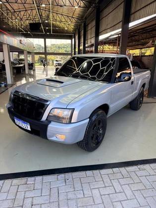 CHEVROLET S10 2.4 ADVANTAGE 4X2 CD 8V FLEX 4P MANUAL CHEVROLET S10 2.4 ADVANTAGE 4X2 CD 8V FLEX 4P MANUAL